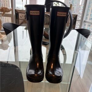 Hunter Black Gloss Tall Rain Boots